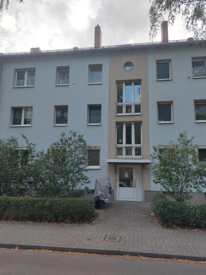 Gemuetliches, Voll Ausgestattetes Apartment Halle  Exteriér fotografie